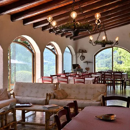 Four Winds 3* Follina