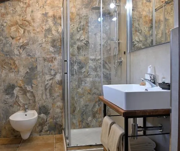 Four Winds 3* Follina