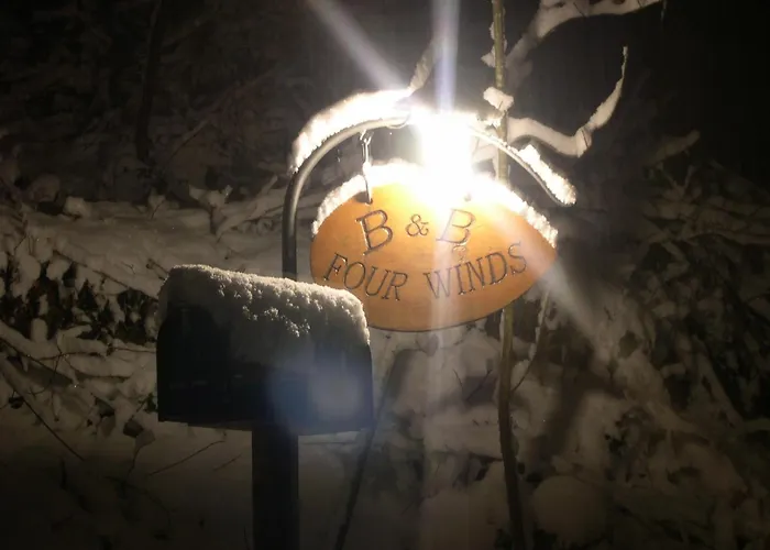 Four Winds Frühstückspension 3*