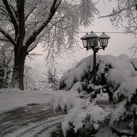 Four Winds לינה וארוחת בוקר 3*