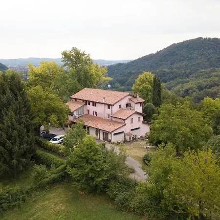 Bed & Breakfast Four Winds 3*