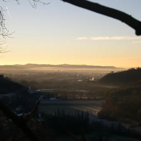 Four Winds לינה וארוחת בוקר