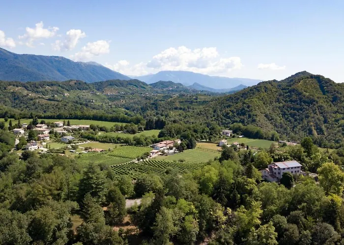 B&B Four Winds 폴리나