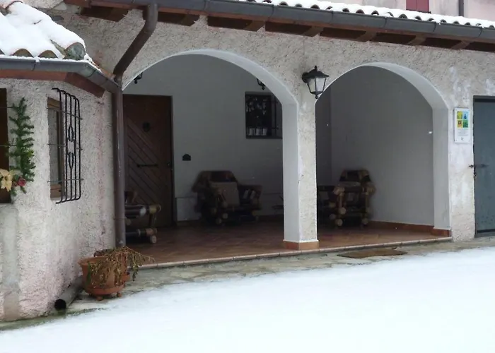 Four Winds Frühstückspension 3*